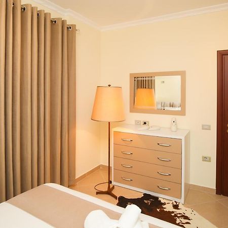 Tafa Deluxe Apartment Vlorë Εξωτερικό φωτογραφία